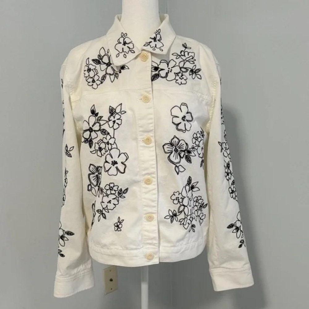 Floral Embroidered Women's Jean Jacket